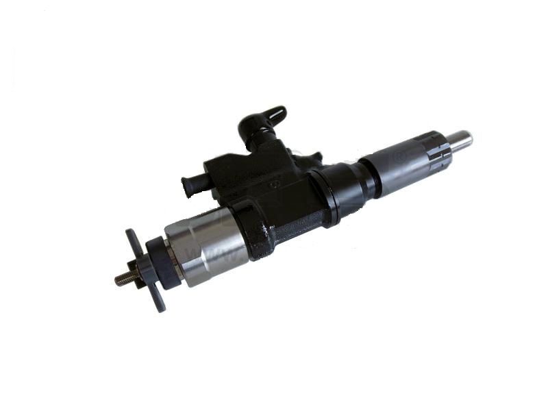 Форсунка топливная ДВС 4HK1-T Isuzu (Исудзу) NQR75.