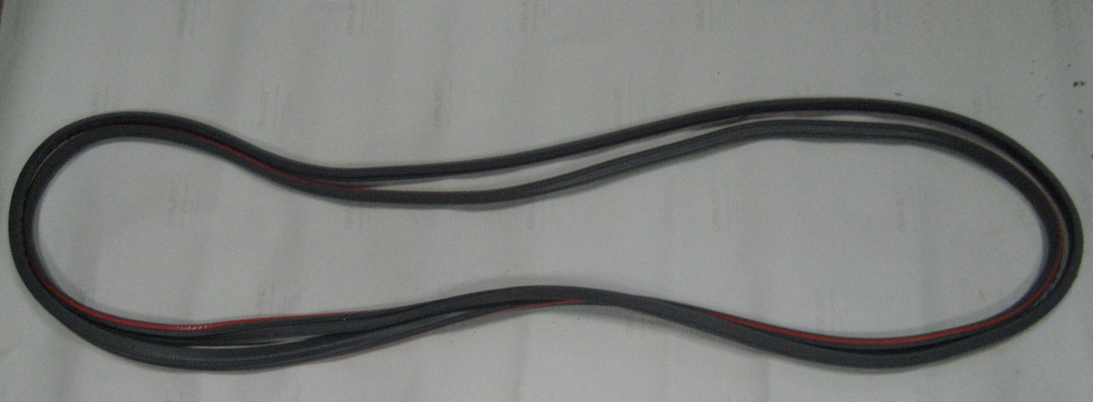 Уплотнитель  лобового стекла внутренний Isuzu NQR75/NQR71.