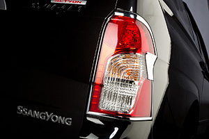 Молдинг заднего фонаря хромированный SsangYong Actyon Sports New