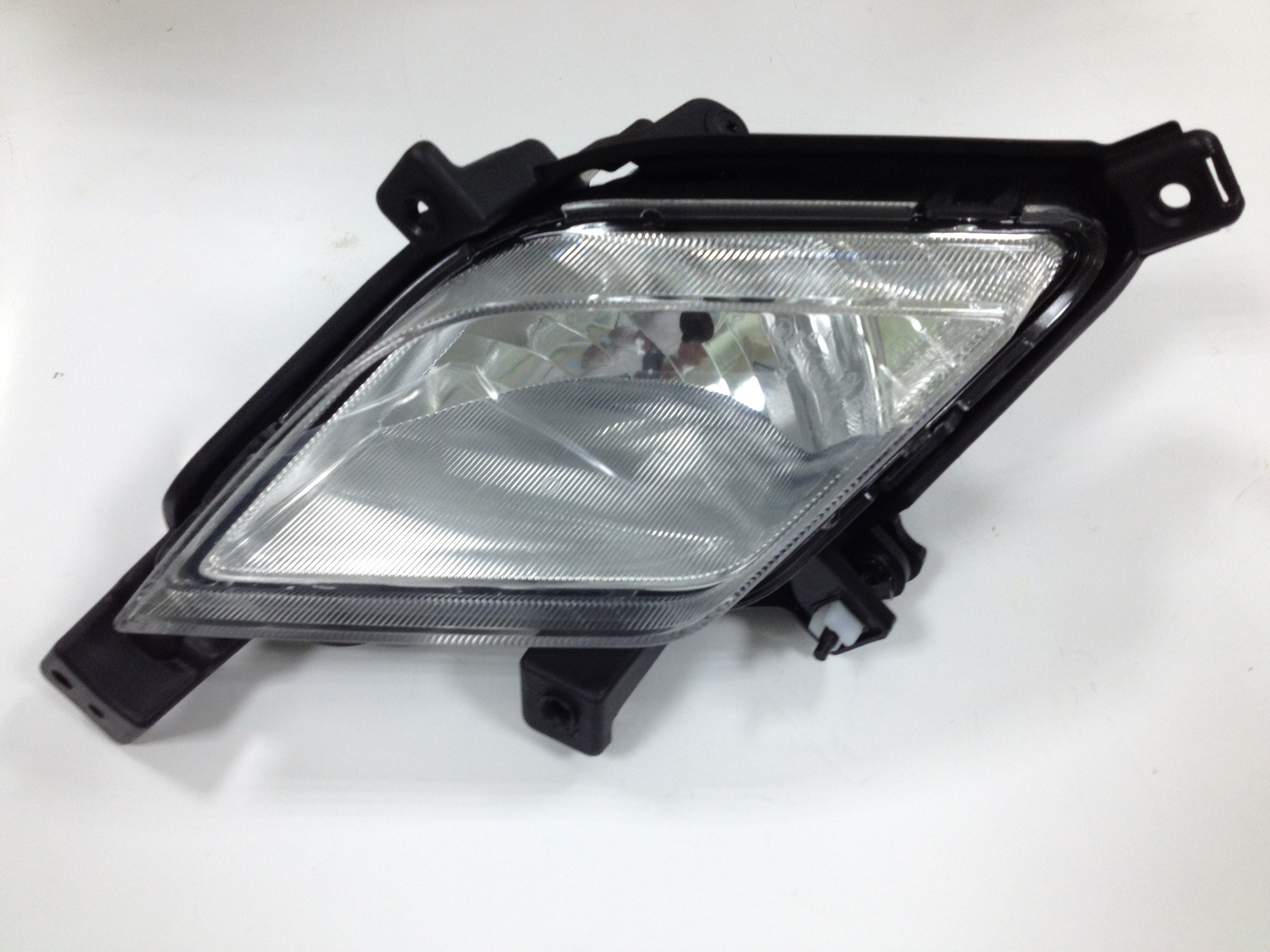 Фара противотуманная левая SsangYong New Actyon